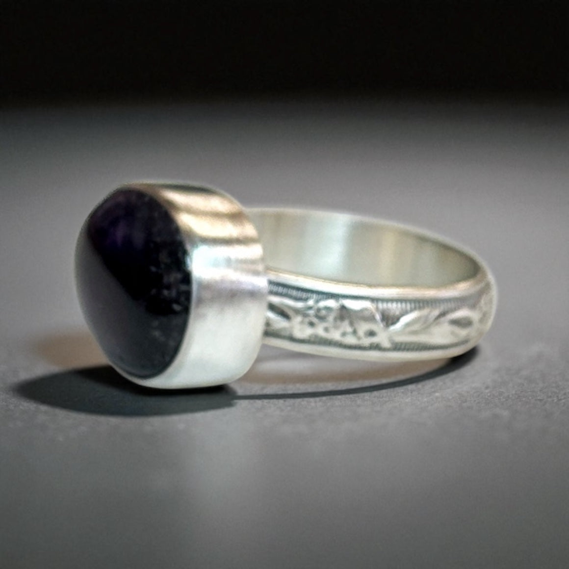 Sterling Silver and Amethyst Ring Sz 9