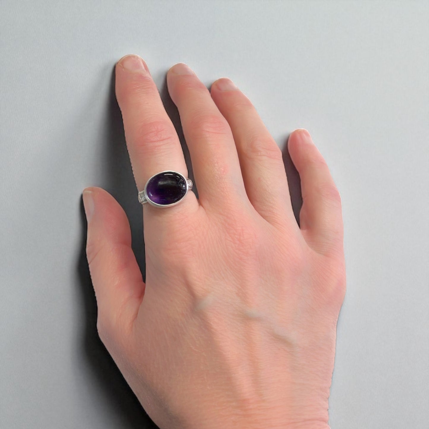 Sterling Silver and Amethyst Ring Sz 9